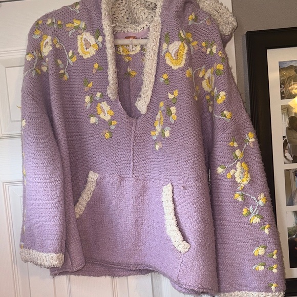 RARE Free People Floral Embroidered Lavender Buttercup Hoodie - Picture 11 of 16